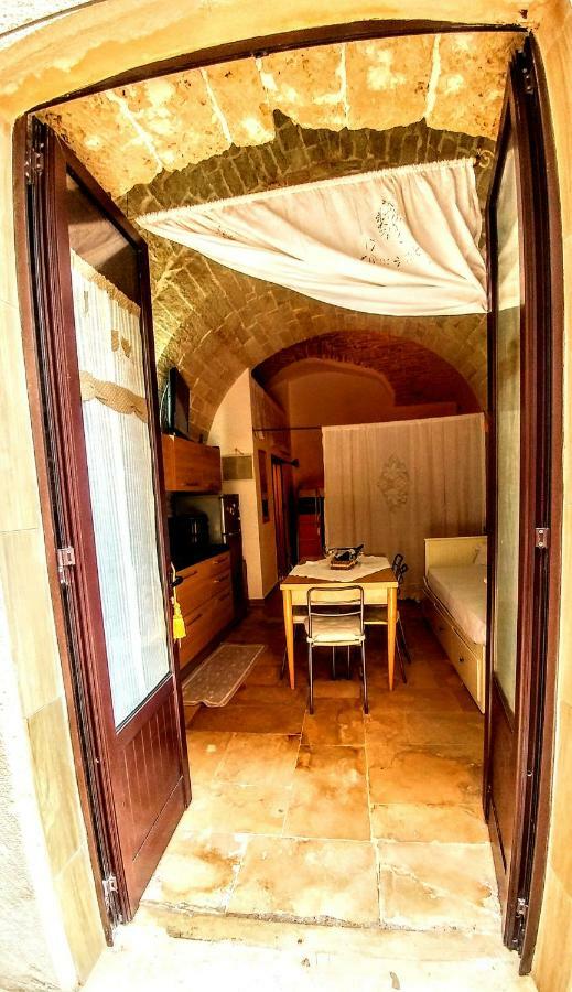 Hotel Rubini'S House à Giovinazzo Extérieur photo